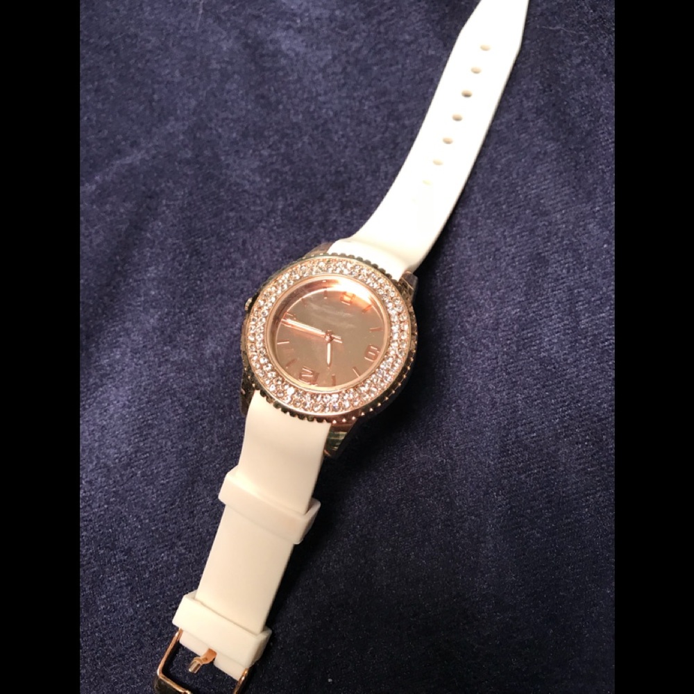 ROSE GOLD/WHITE RUBBER DIAMOND WATCH - Picture 2 of 3